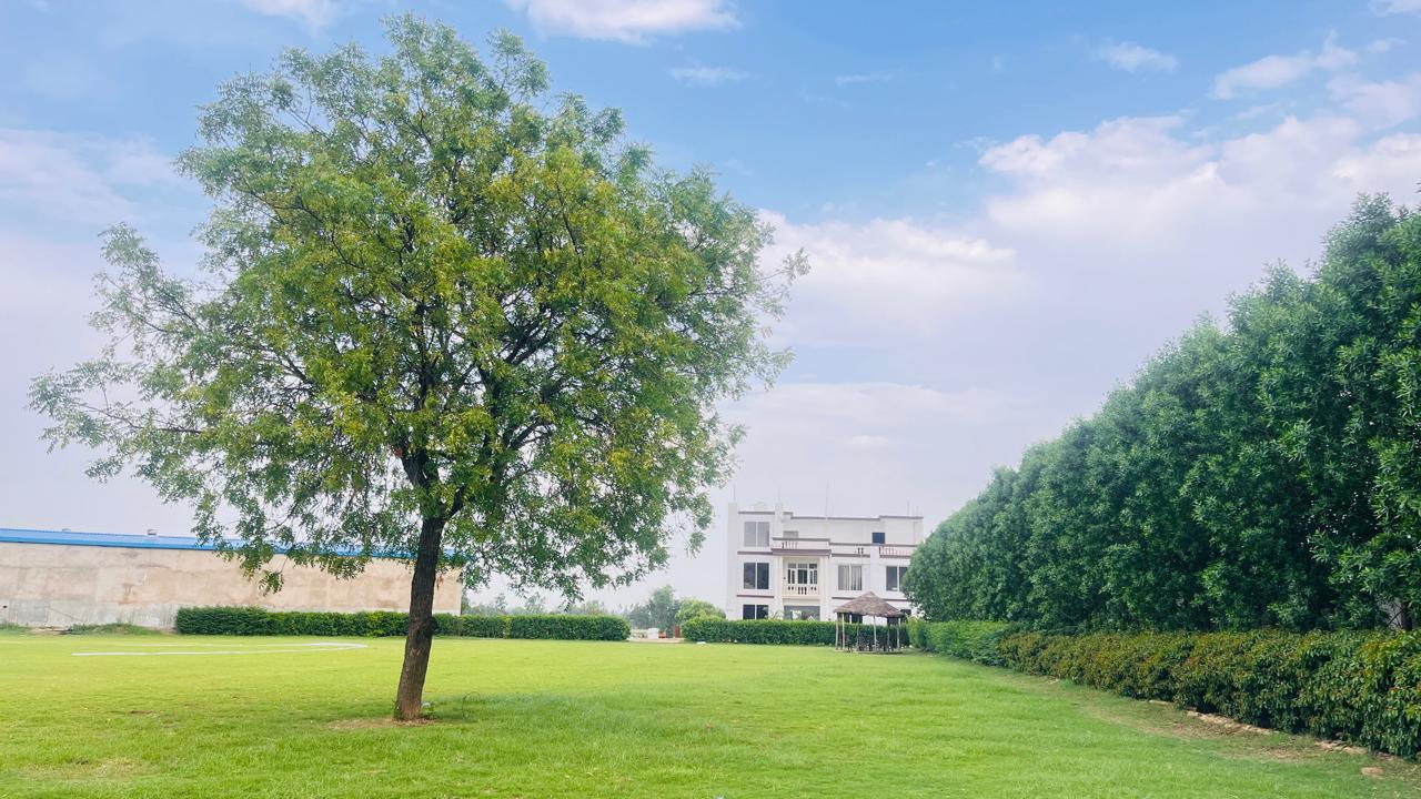 IMPERIAL COVE REALTY PVT LTD Project 1